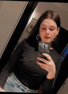 Aliya Khan New Escort - Male escort in Bangalore Photo 4 of 5