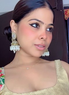 Aliya Real Meet & Cam Show - puta in Bangalore Photo 3 of 3