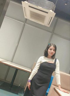 Aliya Singh - escort in Ahmedabad Photo 3 of 4