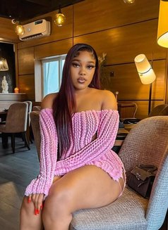 Aliya - puta in Indore Photo 1 of 4