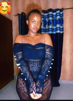 Aliya - escort in Jaipur Photo 2 of 3