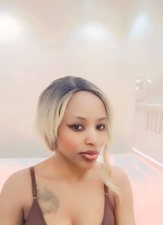 Aliya - escort in Riyadh Photo 4 of 8