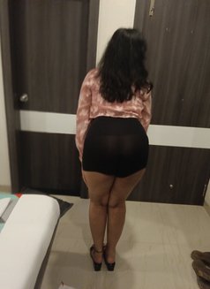 Aliyaa - puta in Pune Photo 2 of 6