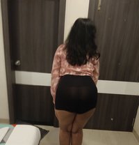 Aliyaa - puta in Pune
