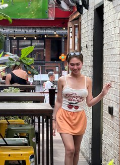 Aliyah - Transsexual escort in Bangkok Photo 7 of 9