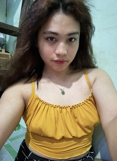 Aliyah Mendoza - escort in Singapore Photo 4 of 6