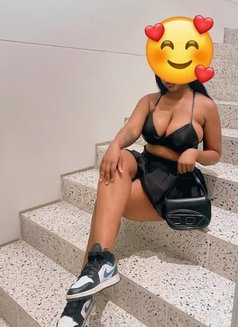 Aliyah Super Hot Massage Girl in Pune - escort in Pune Photo 1 of 9