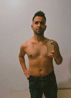 Aliyan - Male companion in Dubai Photo 6 of 8