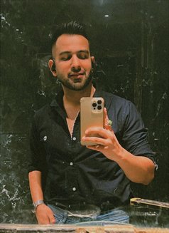 Aliyan - Male companion in Dubai Photo 7 of 8