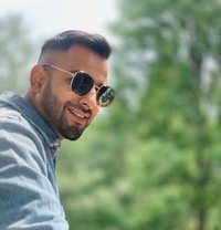 Aliyan - Dominador masculino in Dubai