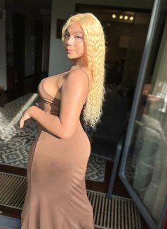 Aliz Colombiana - Transsexual escort agency in Barcelona Photo 8 of 9