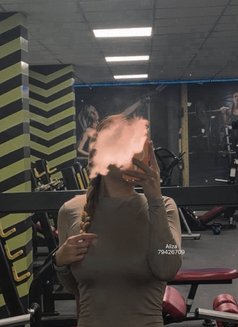 Aliza Liza - puta in Muscat Photo 8 of 14