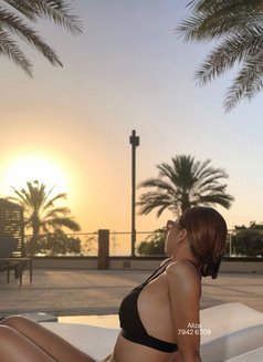 Aliza Liza - escort in Muscat Photo 14 of 16