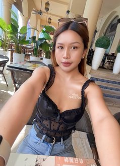 Aliza Liza - escort in Muscat Photo 5 of 19