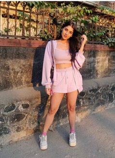 Alizeh Service in ****Hotels - escort in Mumbai Photo 5 of 8