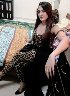 Alizeh Tania - escort in Dubai Photo 5 of 8