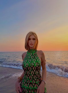 ALL Eyes On Me tsAriane in hongkong - Transsexual escort in Hong Kong Photo 22 of 30