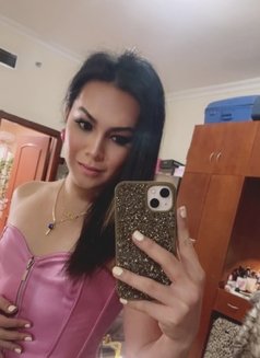 All natural, Tasty Pinkie - Transsexual escort in Dubai Photo 15 of 21