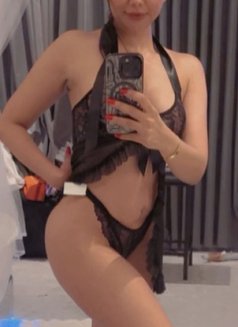 All service available - escort in Riyadh Photo 3 of 12