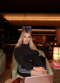 All star Alina - escort in İstanbul Photo 6 of 13
