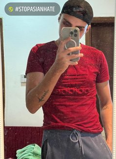 Allae - Male escort in Doha Photo 2 of 4