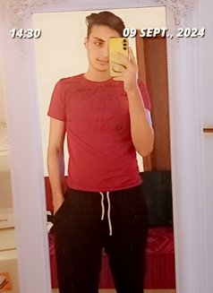 Allae - Male escort in Doha Photo 3 of 4