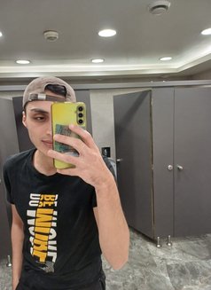 Allae - Male escort in Doha Photo 4 of 4