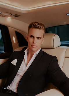 Allan Campos - Male escort in Dublin Photo 18 of 20