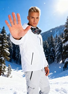 Allan Campos - Acompañantes masculino in Killarney Photo 19 of 19