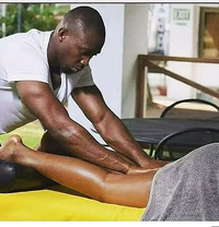 Allan - masseur in Nairobi