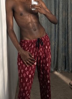 Allan - Acompañantes masculino in Nairobi Photo 1 of 1