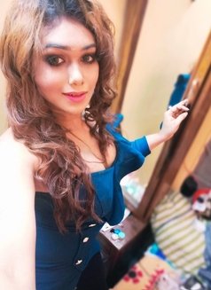 Allena - Transsexual escort in Kolkata Photo 9 of 22