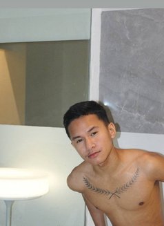 Allesandro - Acompañantes masculino in Manila Photo 3 of 3