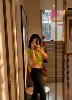 Allic - Acompañantes transexual in New Delhi Photo 2 of 4
