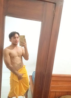 Allin Service69 Good Play - Male escort in Bali Photo 5 of 6