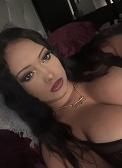 Allison - escort in Amman Photo 1 of 4