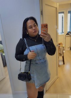 Allison - Transsexual escort in Dubai Photo 4 of 5