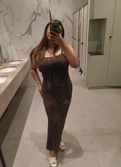 Allure 07 - dominatrix in Pune Photo 3 of 4