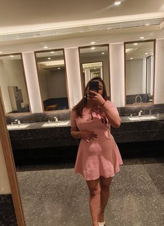 Allure 07 - dominatrix in Pune Photo 4 of 4