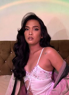 Alluring Ehra - Acompañantes transexual in Manila Photo 6 of 8