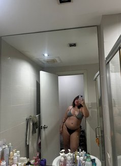 Alluring Nicole - escort in Manila Photo 3 of 7