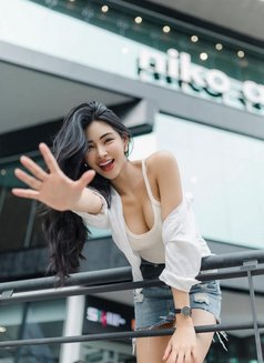 Ally - escort agency in Makati City Photo 3 of 12