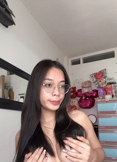 Ally Huge Co*ck - Transsexual escort in Manila Photo 1 of 7