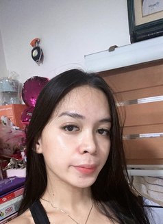 Ally Huge Co*ck - Transsexual escort in Manila Photo 7 of 7