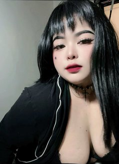 Ally Lala - puta in Manila Photo 2 of 5