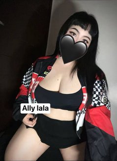 Ally Lala - puta in Manila Photo 5 of 5