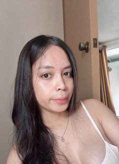 Ally Monster C*ck - Transsexual escort in Manila Photo 2 of 4