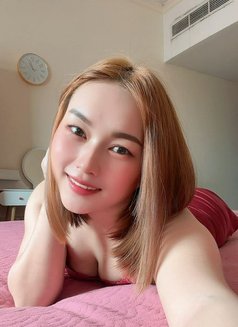 Ally New - puta in Jeddah Photo 1 of 5