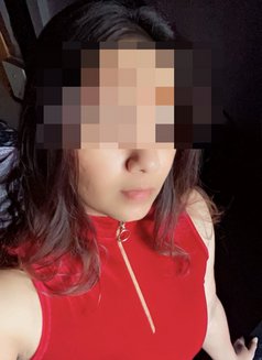 Allyy - escort in Hyderabad Photo 1 of 3