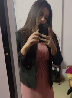 Allyy - escort in Hyderabad Photo 2 of 3